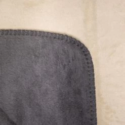 Plaid Cerf Debout Gris 130*180 -Meubles De Maison Magasin 414 1 Plaid Cerf Debout Gris Mars More Deco Campagne Chic 3