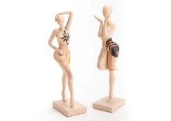 Statue Femme Crème Almeria Amadeus Cades Deco 7 Statue Femme Crème Almeria Amadeus Cades Deco -Meubles De Maison Magasin 581 1 Statue femme Almeria Creme Amadeus Cades Style Campagne 2