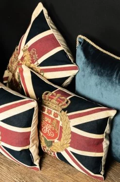 2 Coussins Gobelin Drapeau Emblème 30x45 10 2 Coussins Gobelin Drapeau Emblème 30x45 -Meubles De Maison Magasin 589 1 Coussin Gobelin Drapeau Embleme Mars More Deco Campagne Chic 4